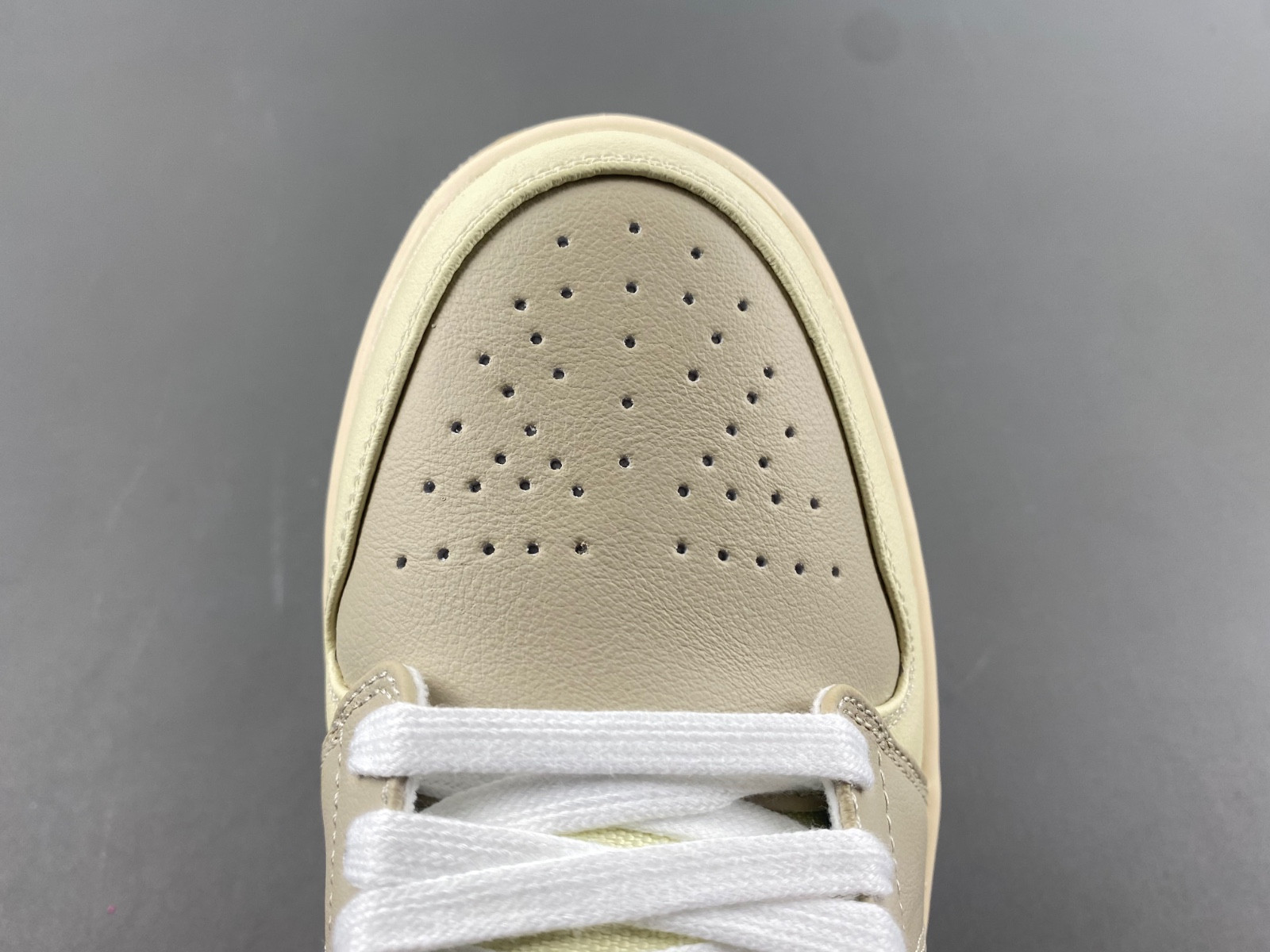 air jordan 1 low drops in neutral “sanddrift” hq3440-101