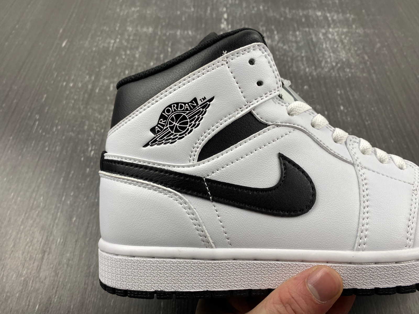 air jordan 1 mid stromtrooper dq8426-132