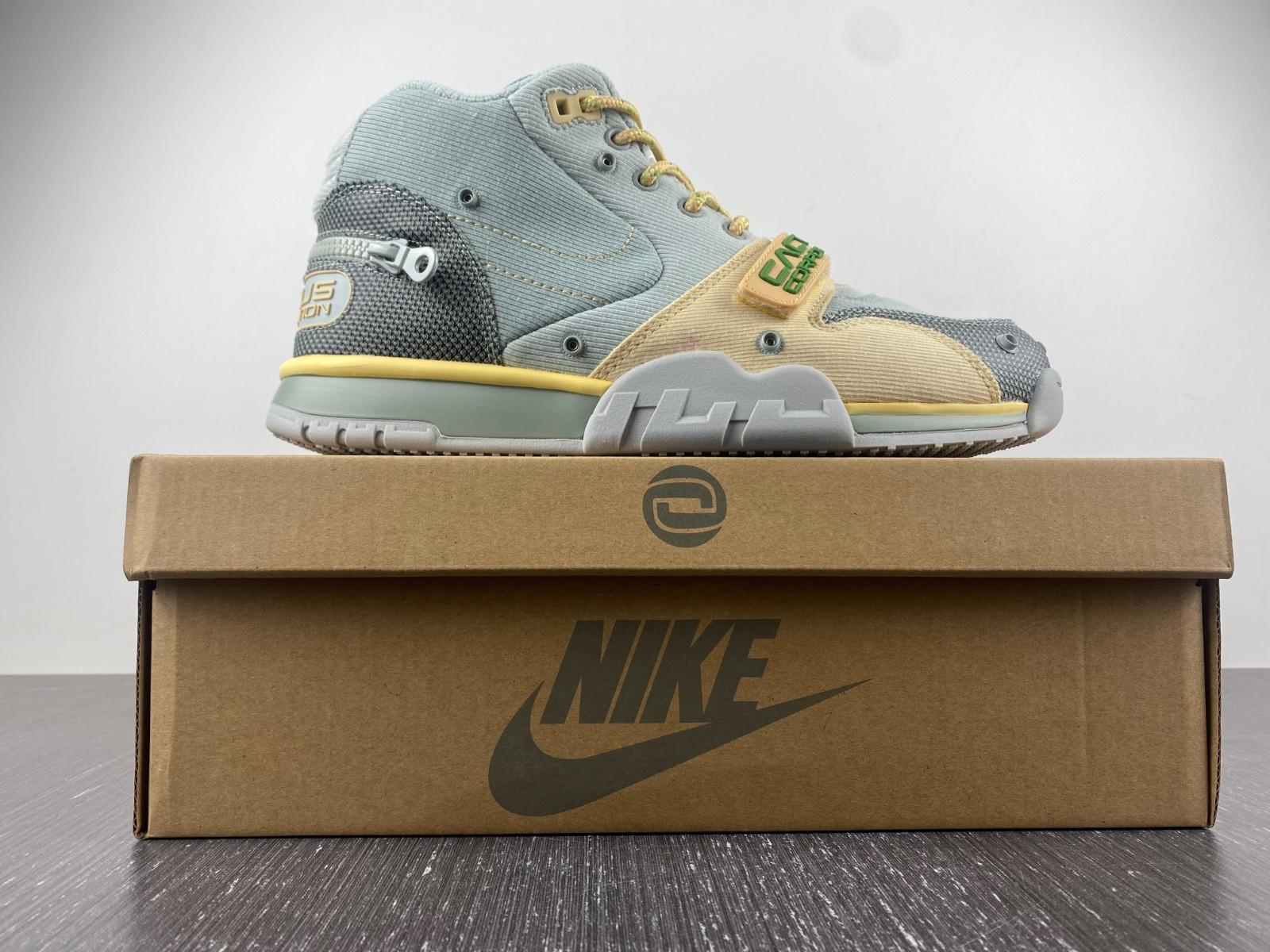 nike travis scott x air trainer 1 sp 