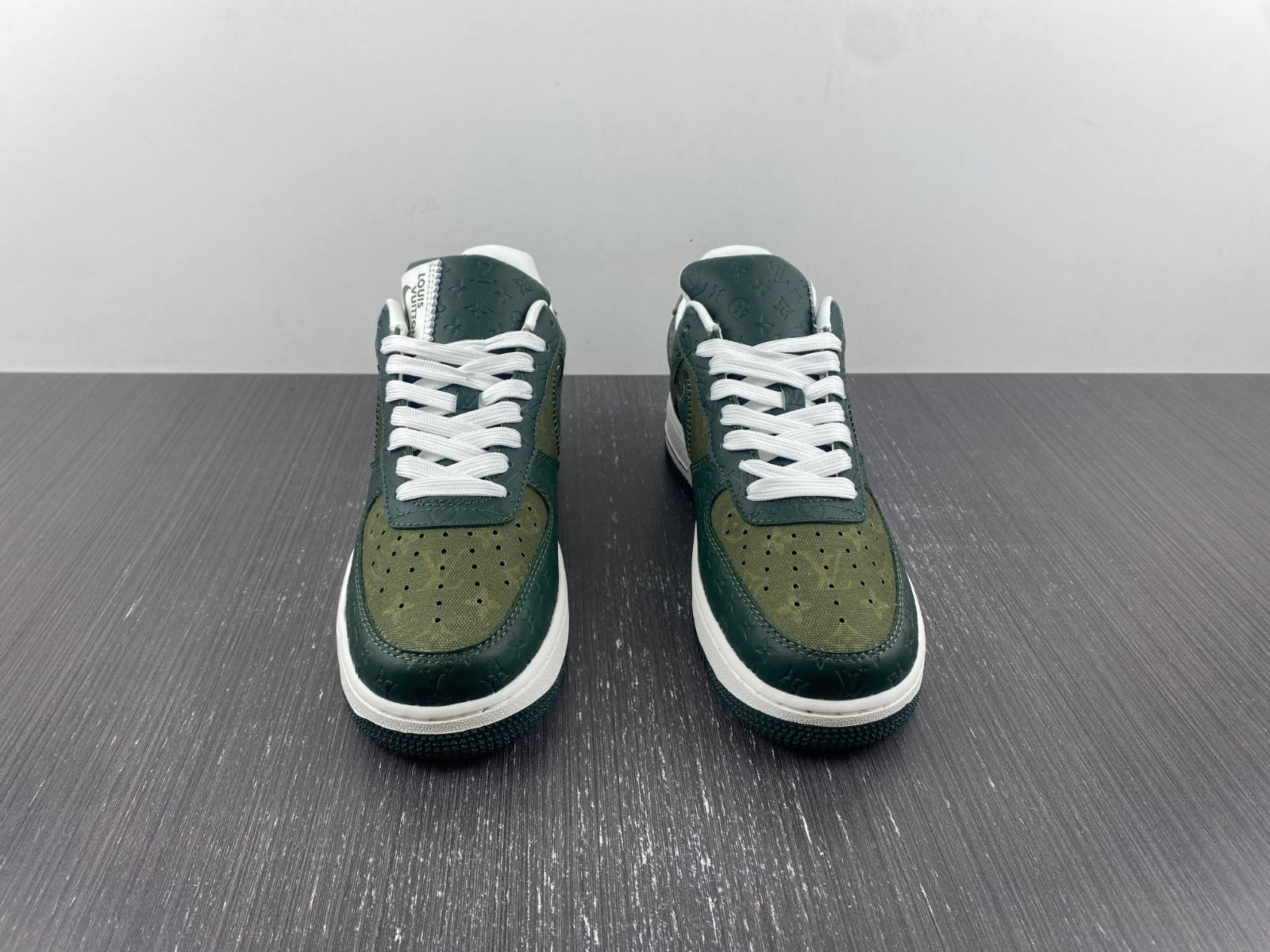 lvt x nike air force1