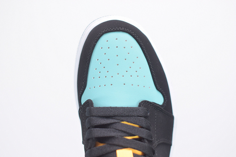 air jordan 1 low black aurora green laser orange ck3022-013