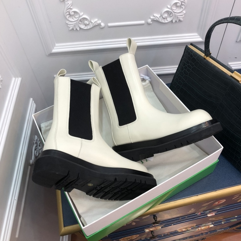 Bo*te*ga ve*ne*ta sneaker