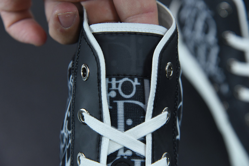 dio* b23 oblique high-top sneaker