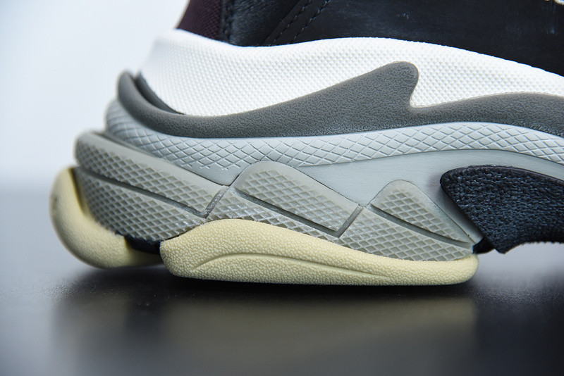 bc triple s trainer black burgundy white 536737 w09oh 1091