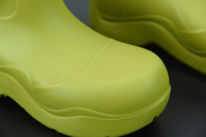 Bo*te*ga ve*ne*ta sneaker