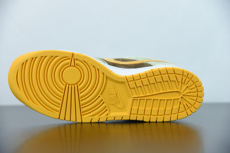 nike sb dunk low “dusty olive” dh5360-300