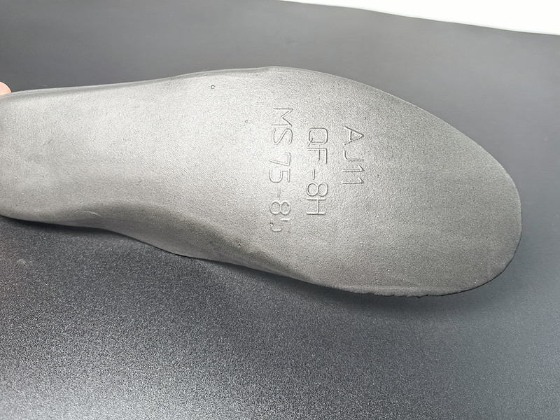 Air Jordan 11 Retro “Red Black” CT8012-600