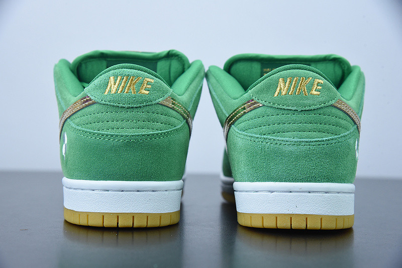 nike sb dunk low st. patrick