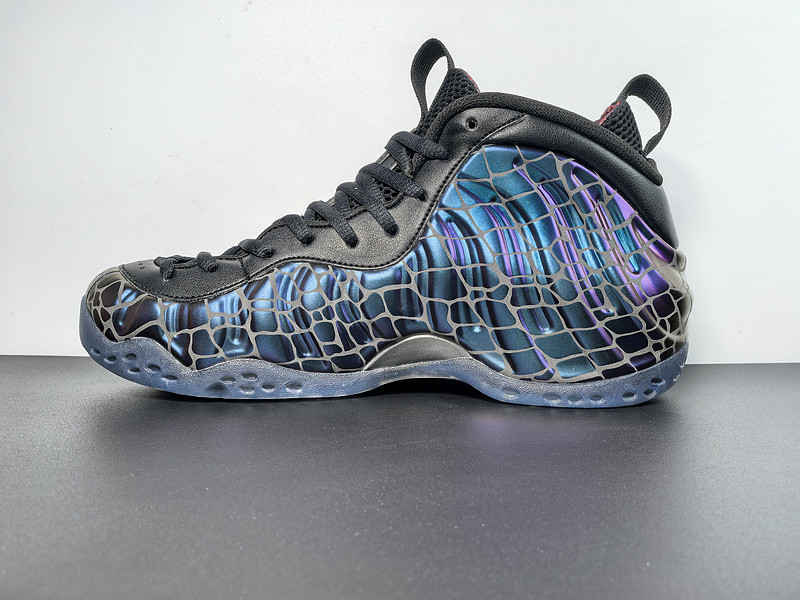 TEKKEN 8 x Nike Air Foamposite One “Kazuya Mishima” FQ9050-400