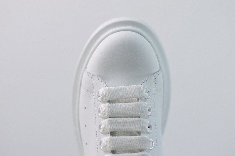 alexer mceen sneakers