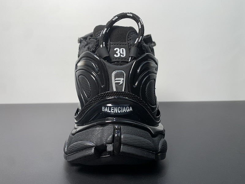 Ba*len*cia*ga runner sneaker
