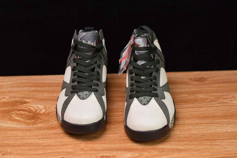 patta x air jordan 7 retro og sp “icicle” at3375-100