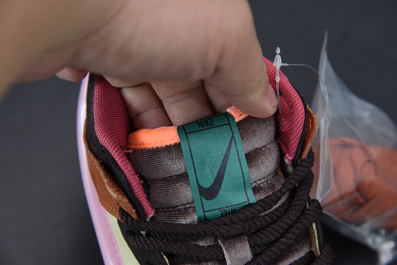 nike social status x dunk mid 