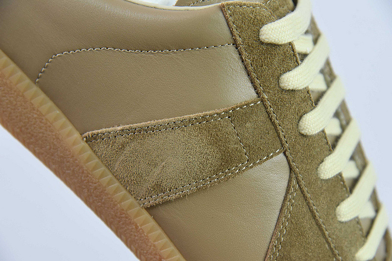 ma*s*n Ma*i*la sneaker