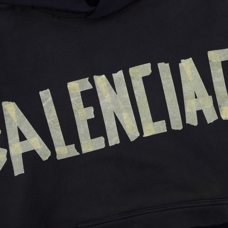 Ba*len*cia*ga clothes