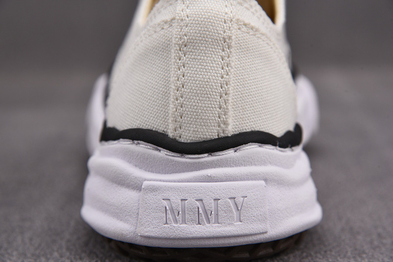Ma*s*n mihara yasuhiro sneaker