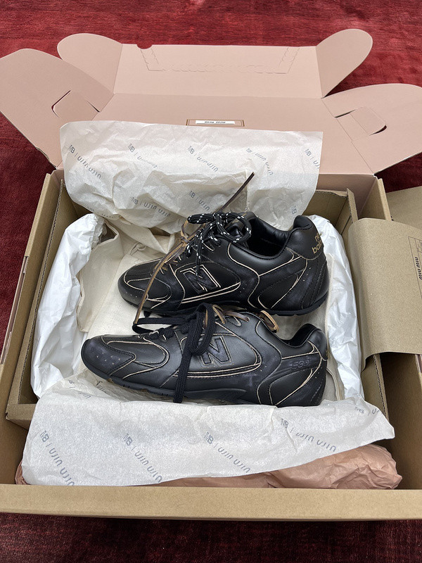 NEW BALANCE X MIUMIU SNEAKER