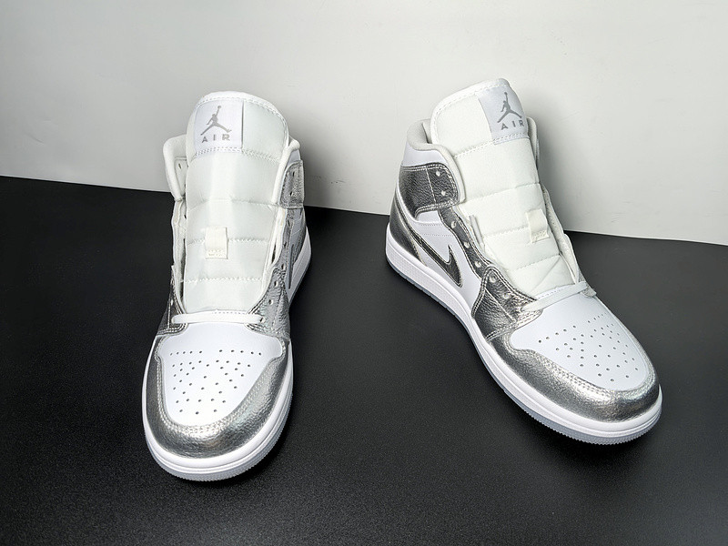 Air Jordan 1 Mid SE Metallic Silver FN5031-100