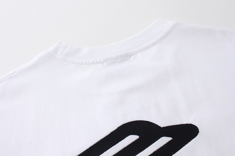 Ba*len*cia*ga clothes