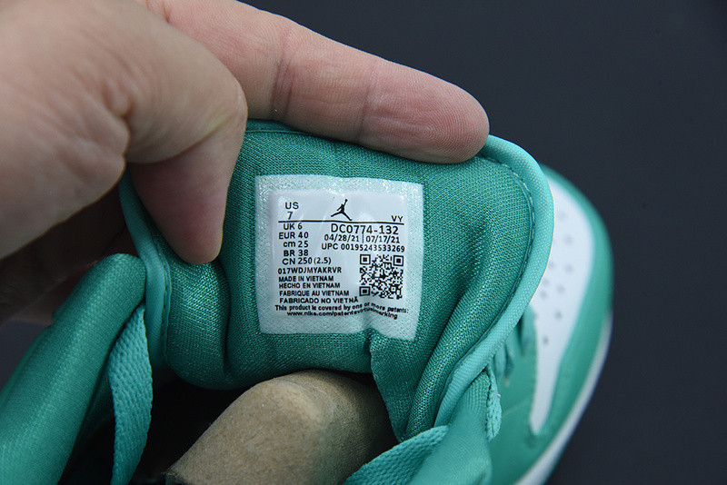 air jordan 1 low turquoise dc0774-132