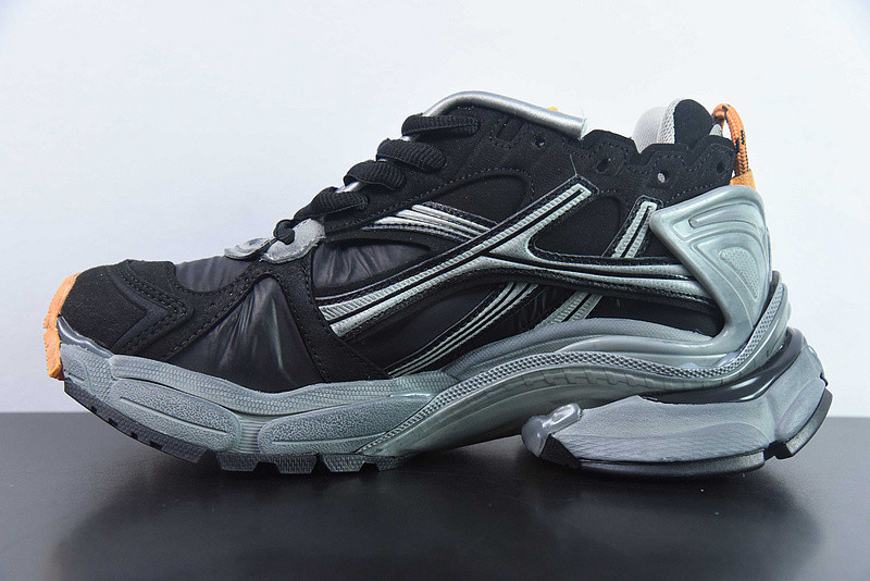 Ba*len*cia*ga runner sneaker