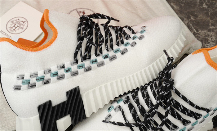 H**mes sneaker