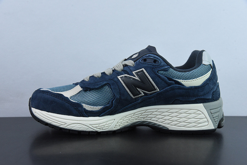 new balance sneaker