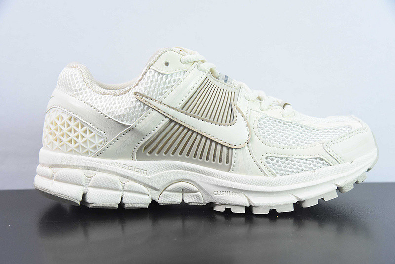 nike zoom vomero 5 "tan/sail" fq6868-111