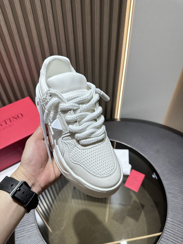 valentino sneaker