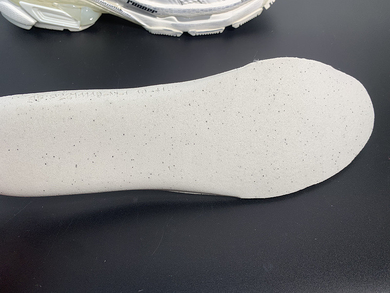 Ba*len*cia*ga runner sneaker