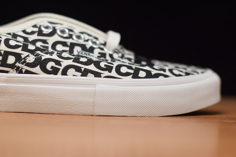 comme des garcons x authentic 