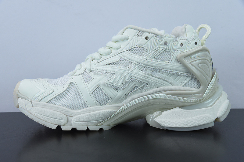 Ba*len*cia*ga runner sneaker