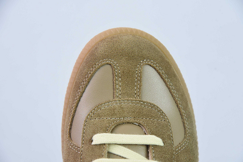 ma*s*n Ma*i*la sneaker