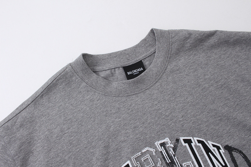 Ba*len*cia*ga clothes