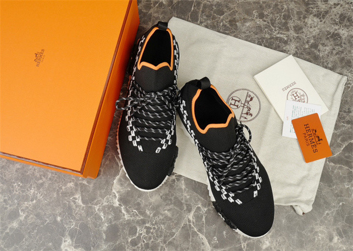H**mes sneaker