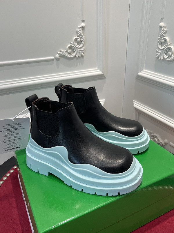 Bo*te*ga ve*ne*ta sneaker