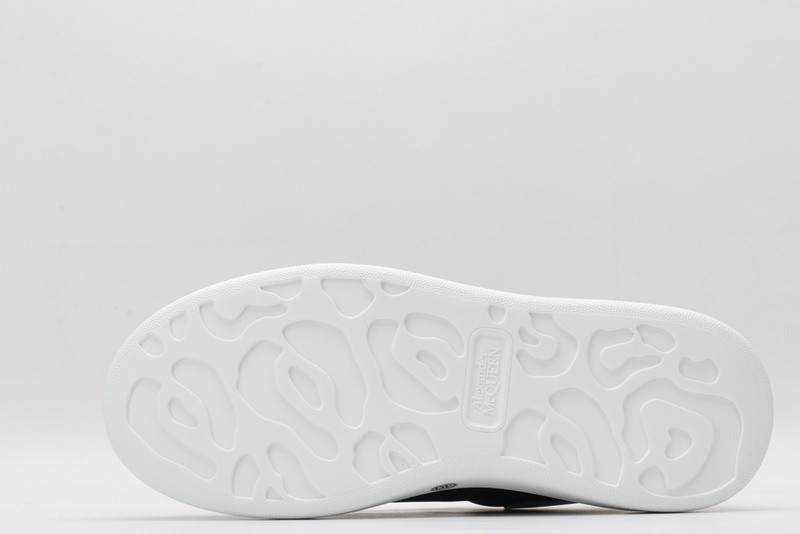 alexer mceen sneakers