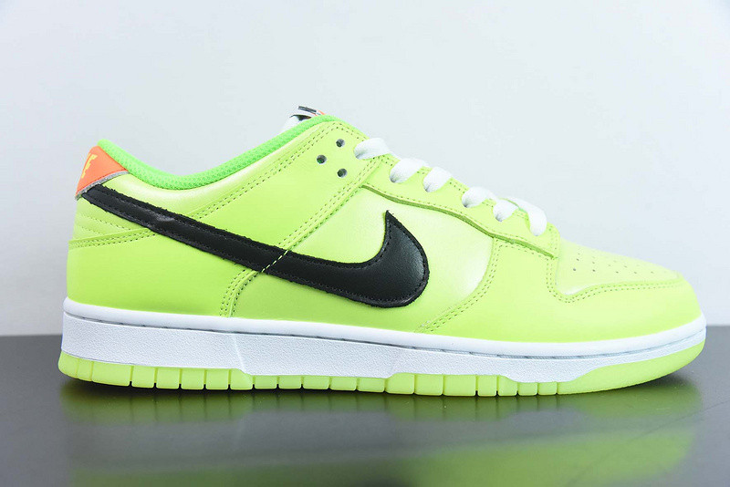 nike dunk low “glow in the dark” fj4610-702