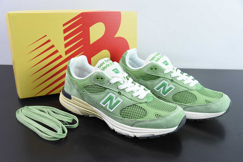 new balance sneaker